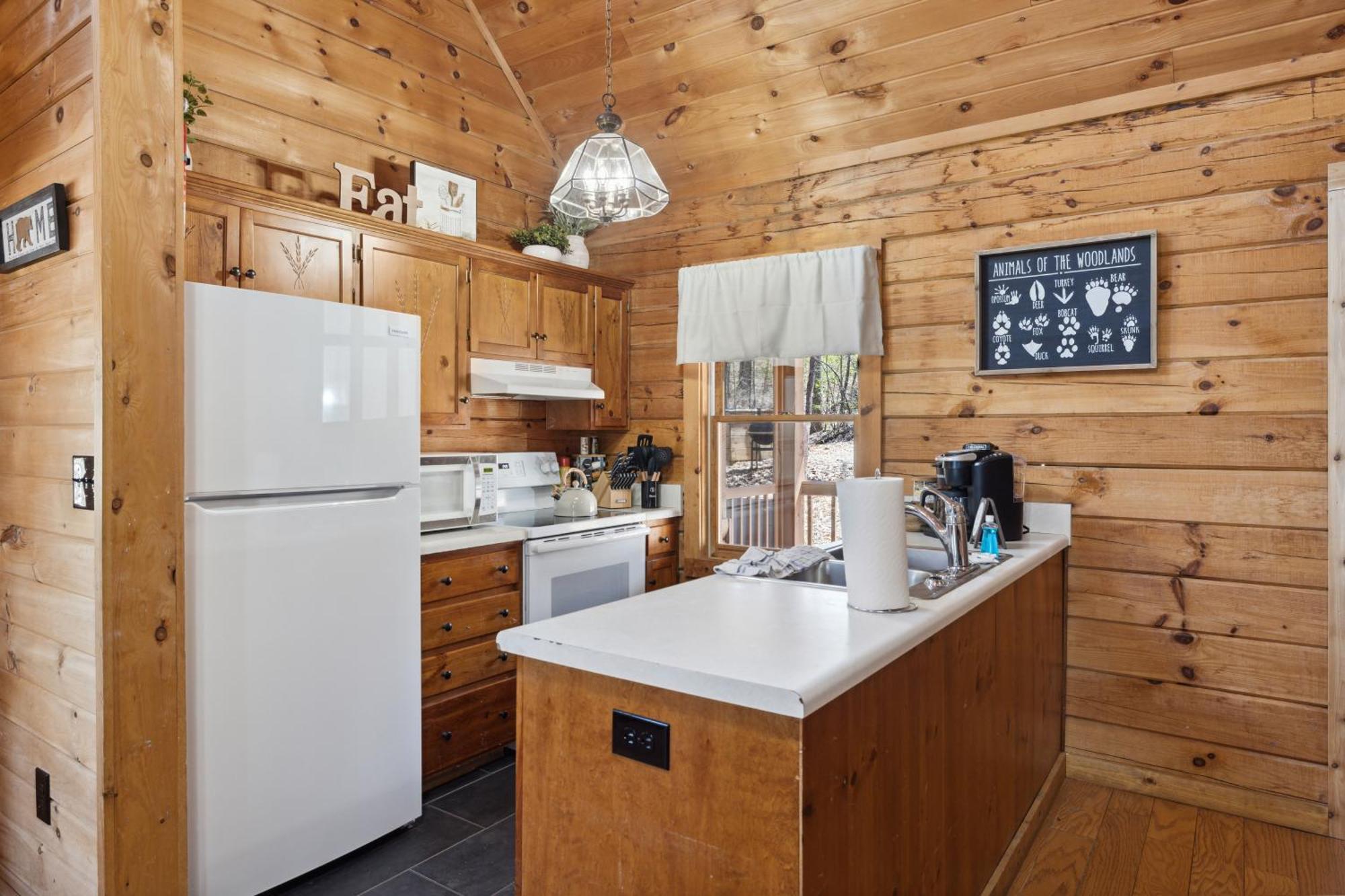 Cozy Family Friendly Cabin With Hot Tub, Near Gatlinburg, Pigeon Forge, Dollywood Sevierville Luaran gambar